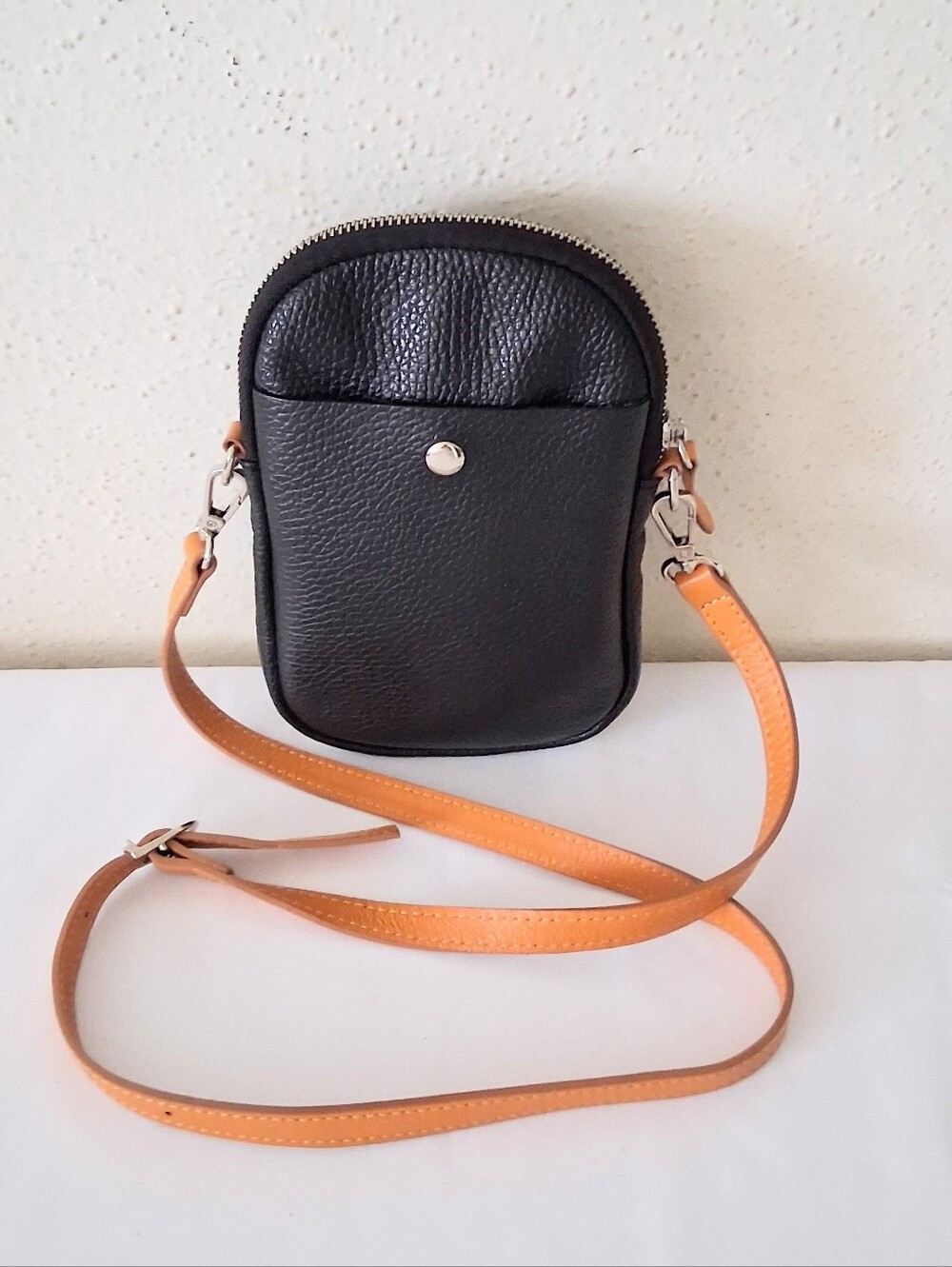 Divina Firenze Black Pebbled Crossbody Pouch with Tan Strap